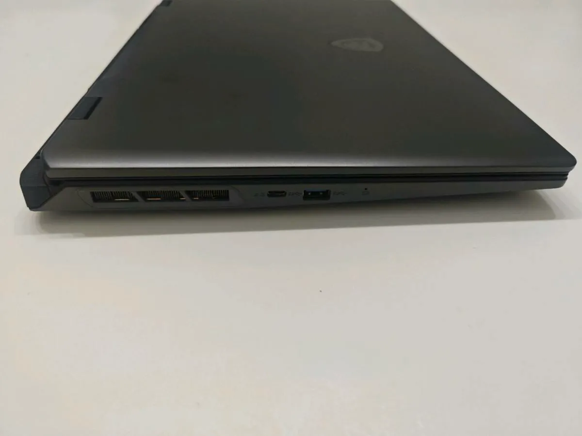 GAMING MSI SWIFT 17 i7-14700HX NVIDIA 4060 8GB - Image 3