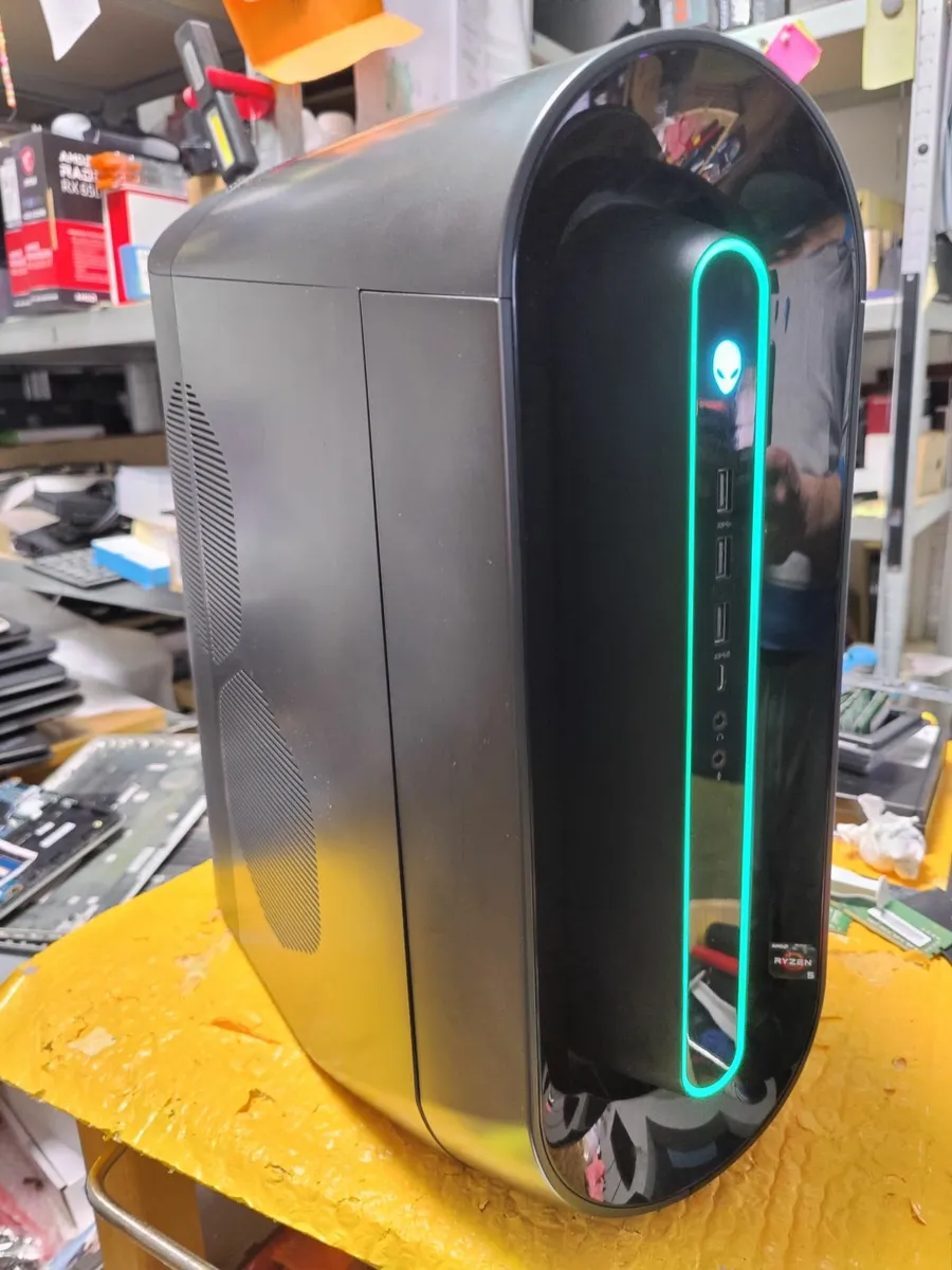 Alienware Aurora Ryzen 7/16GB/GTX 1080/SSD+HDD/Wif - Image 1