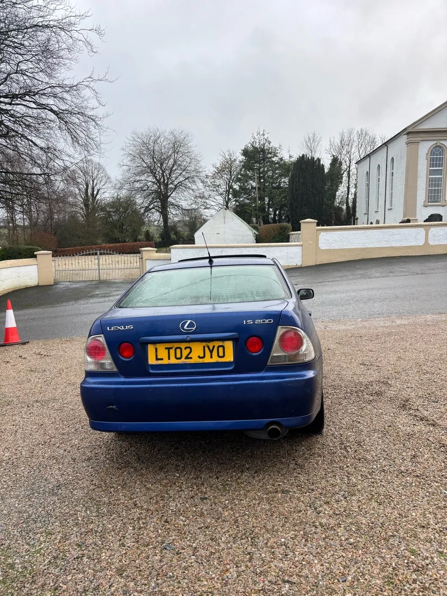 2002 Lexus is200 - Image 4