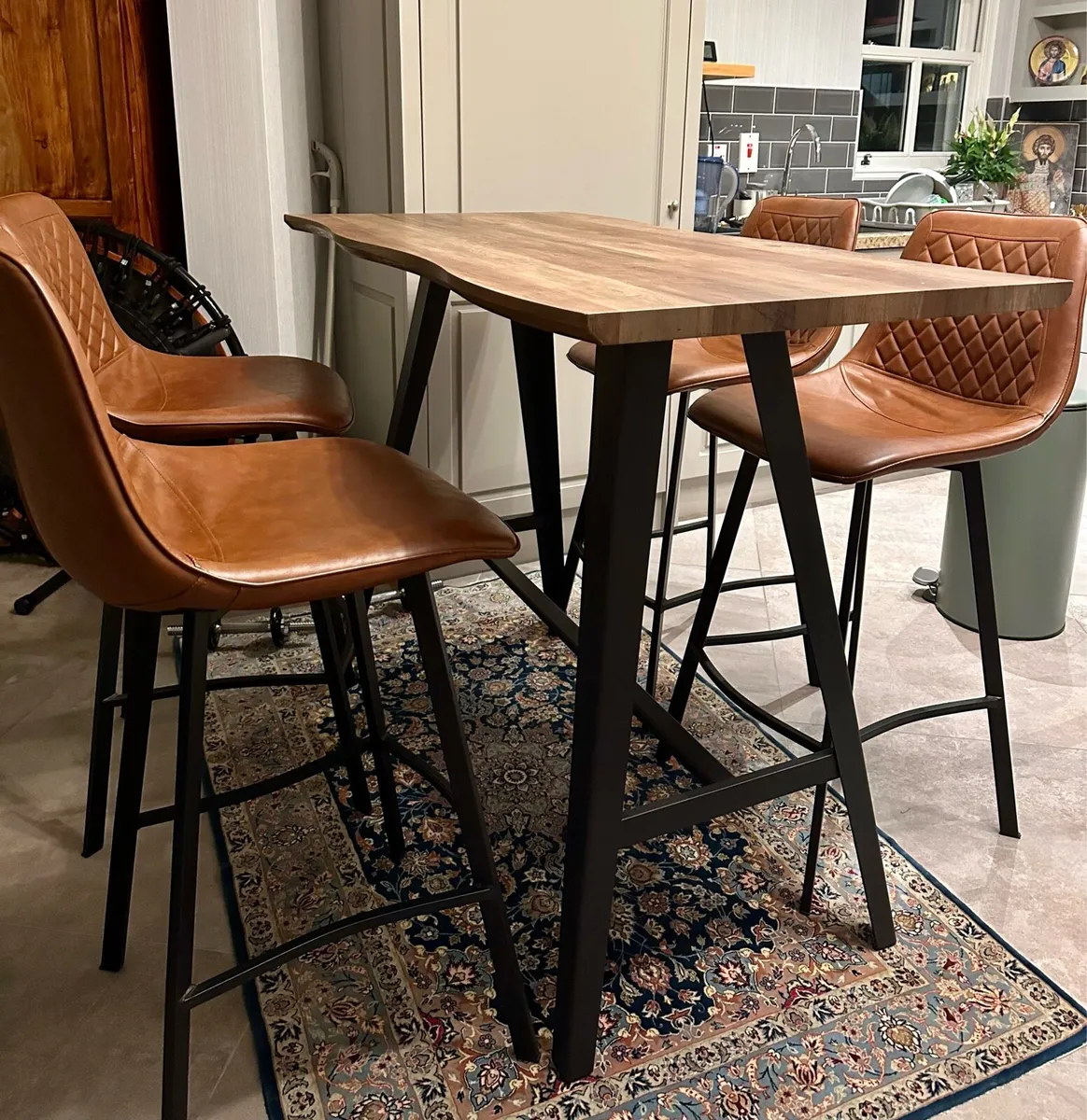 Table with chairs
