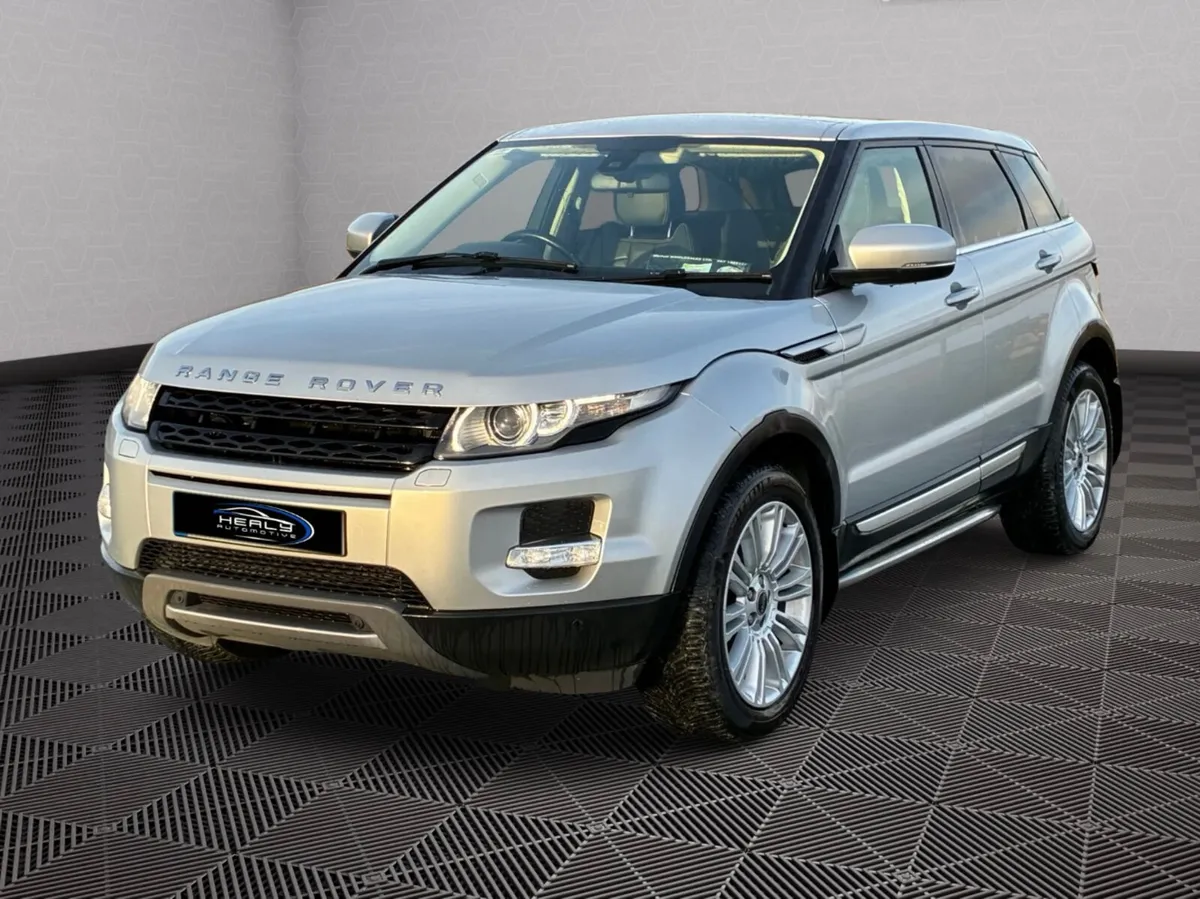 Land Rover Range Rover Evoque *Pan Roof* - Image 2