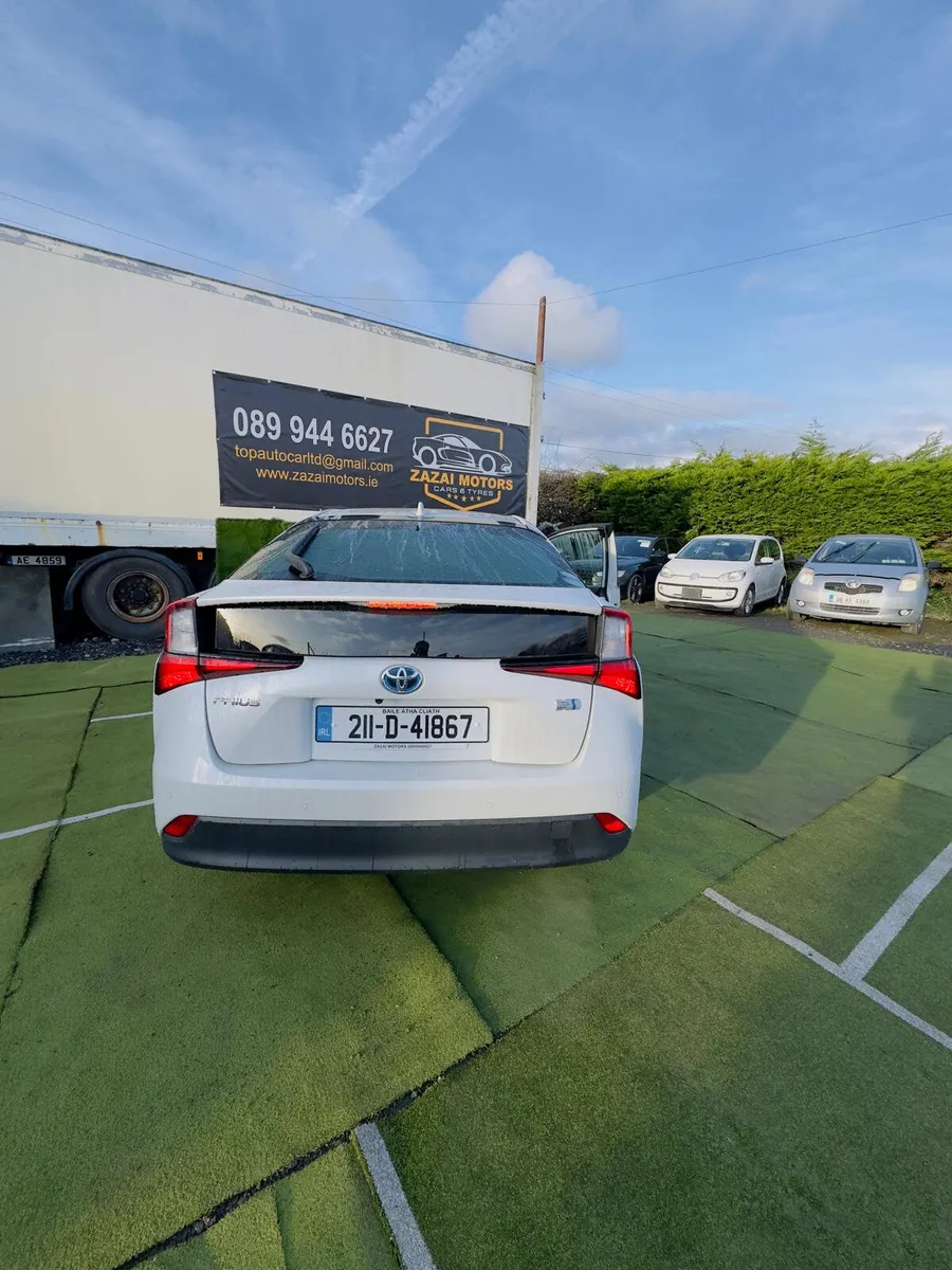 Toyota Prius 2021 - Image 4