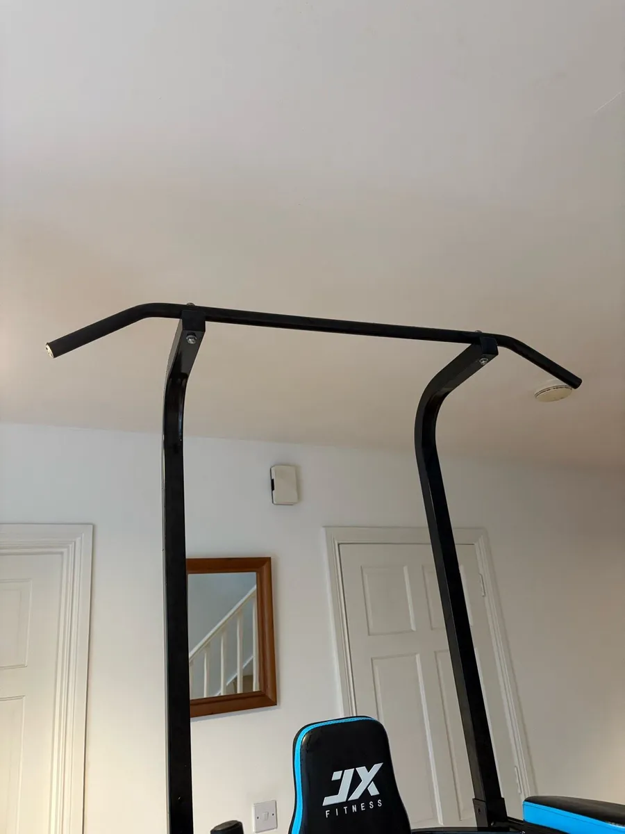 Pull up and tricep dip station - Image 3