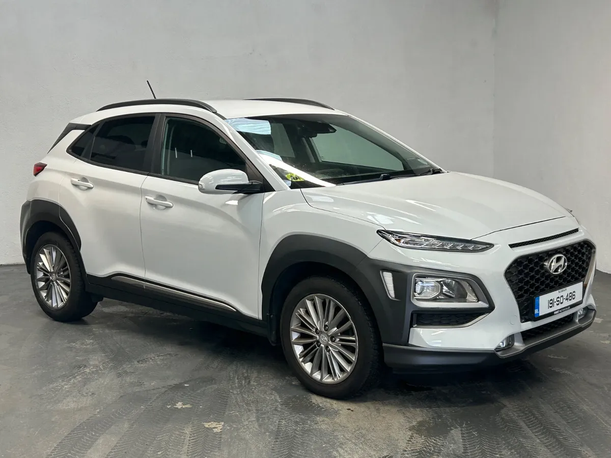 191 Hyundai KONA 1.6D EXECUTIVE - HUGE SPEC - Image 2