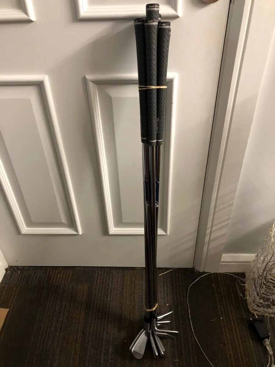 Golf clubs - Image 1