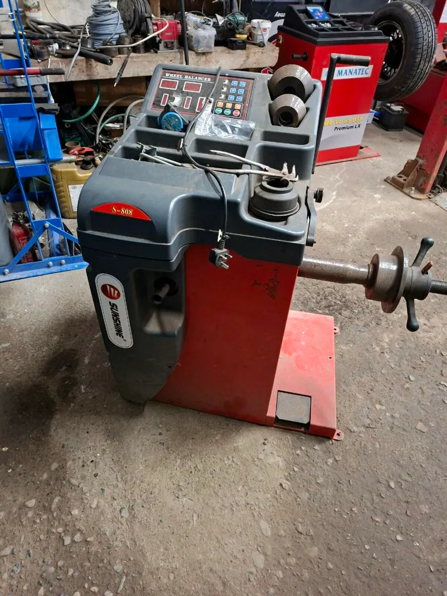 Wheel Balancer - Image 1