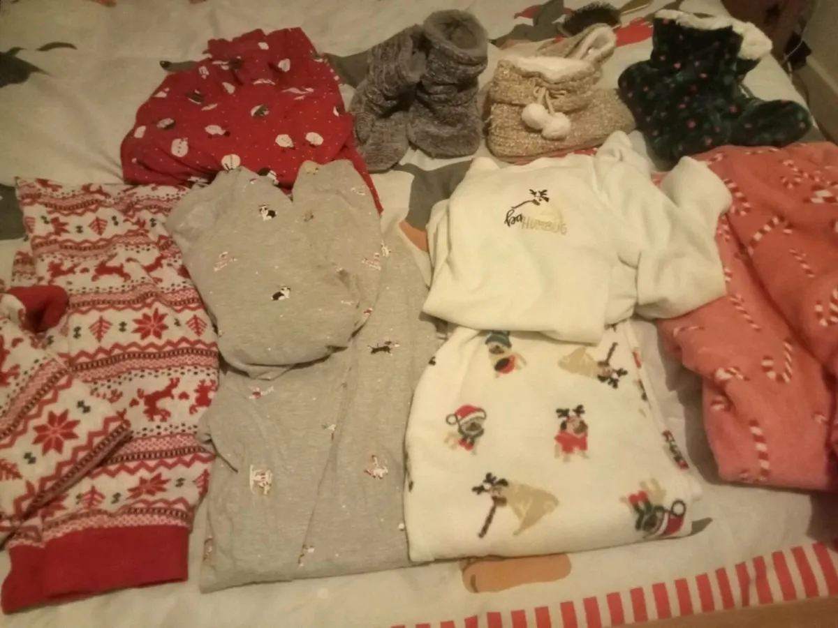 Ladies Xmas pjs bundle size 10 and slippers size 5 - Image 1