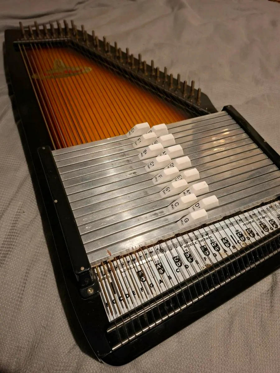 Vintage Traditional Autoharp made in Japan - Image 1