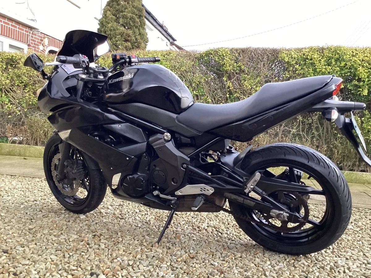 2011 Kawasaki er6 - Image 2