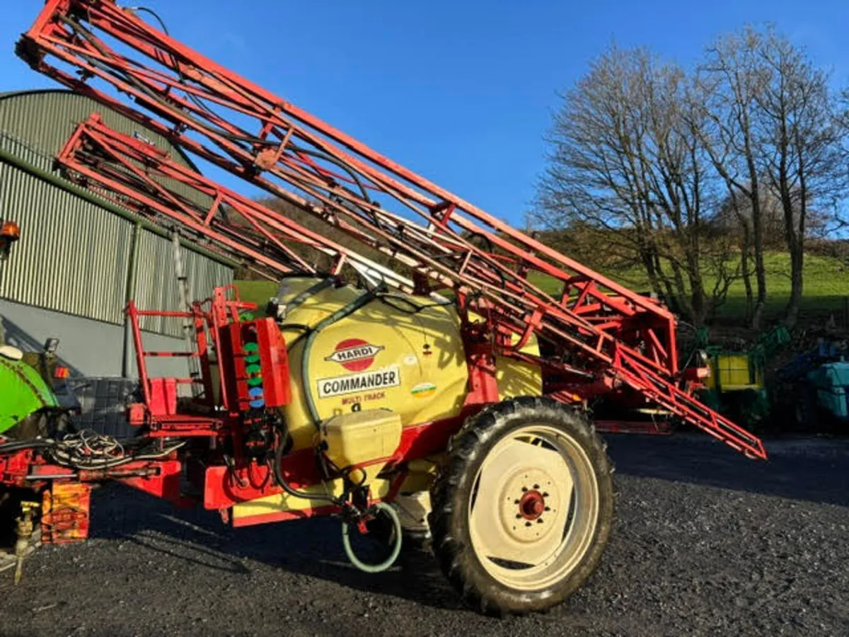 Hardi Commander - Trailed Sprayer - Image 2