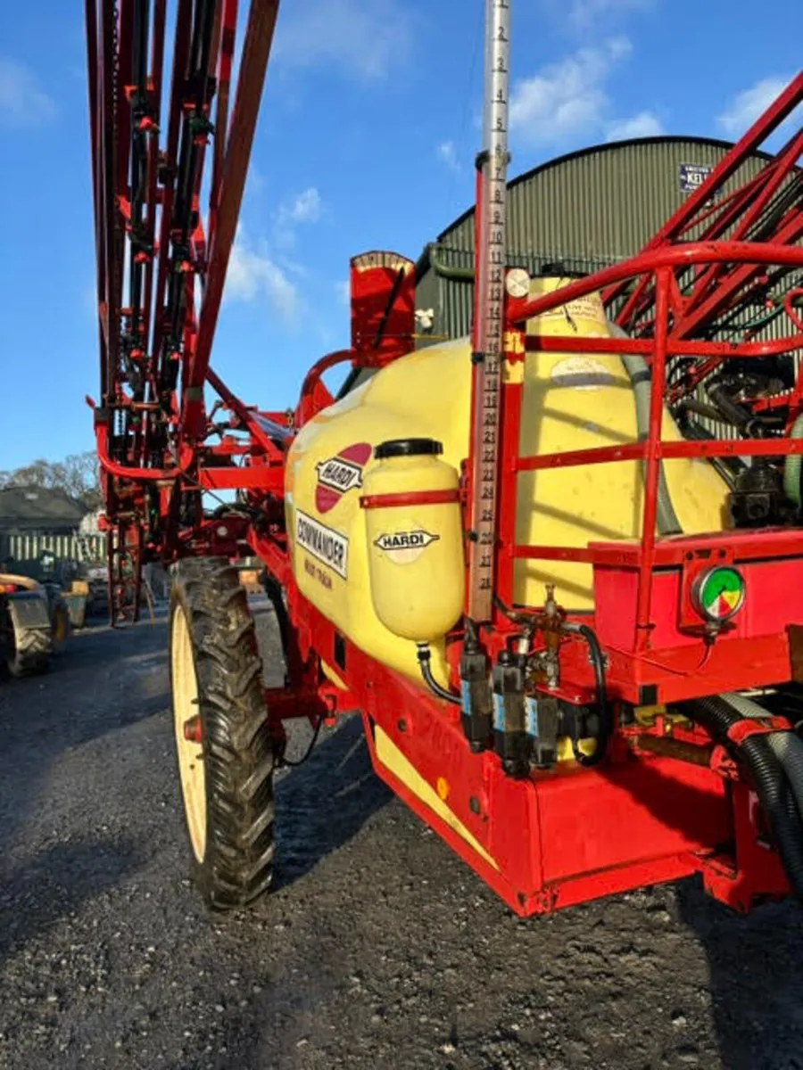 Hardi Commander - Trailed Sprayer - Image 3