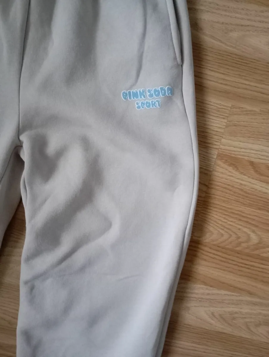 Girls clothes - Image 3