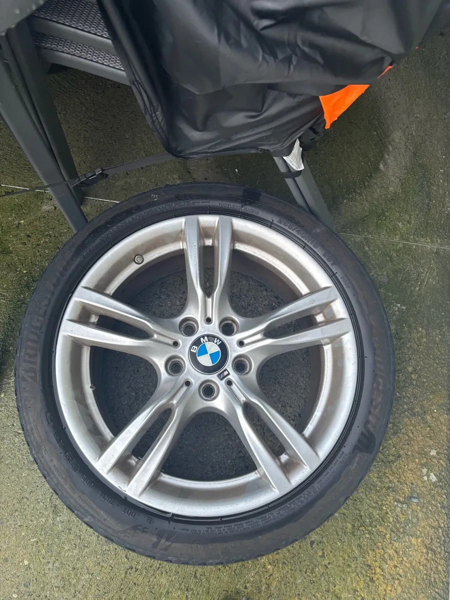 Genuine BMW alloys - Image 1