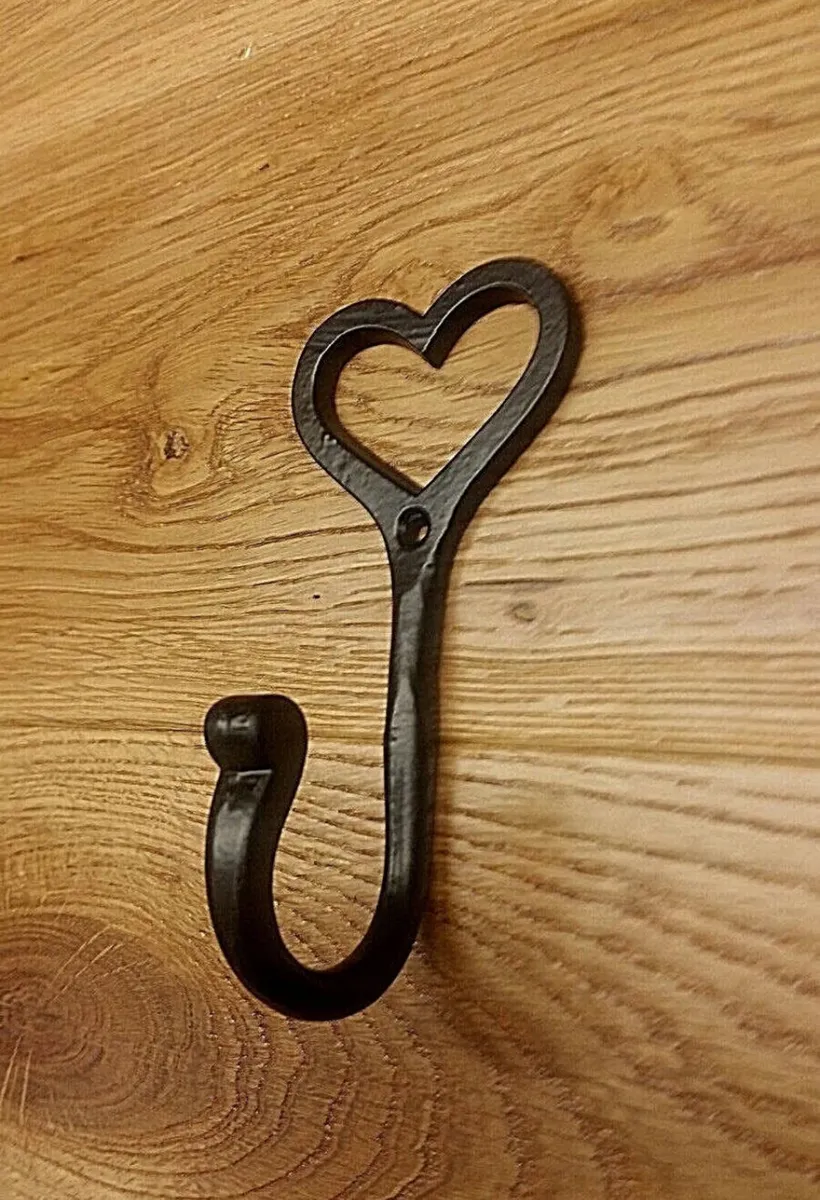 Cast Iron Heart Coat Hooks Retro Style NEW - Image 1