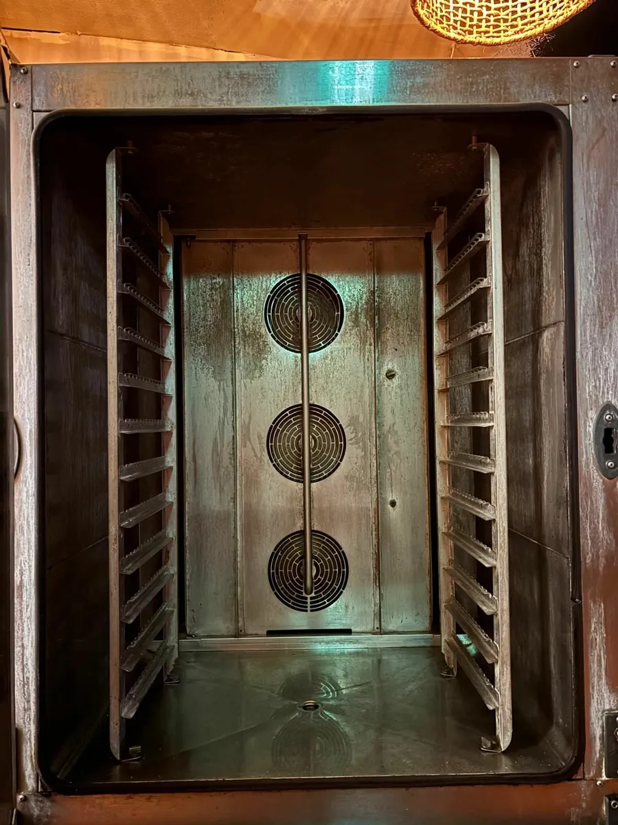 Commercial Combi Oven & Stand - Image 2