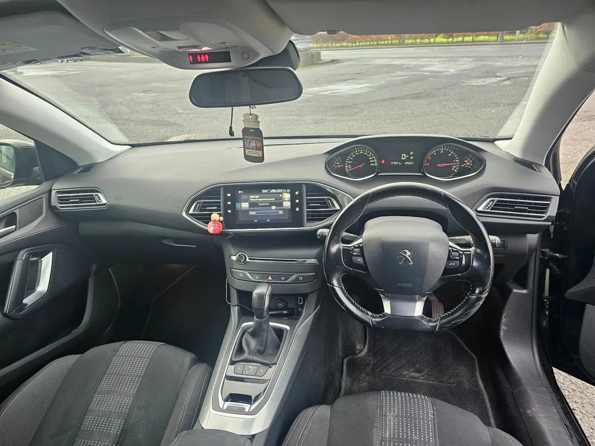 Peugeot 308 2016 - Image 3
