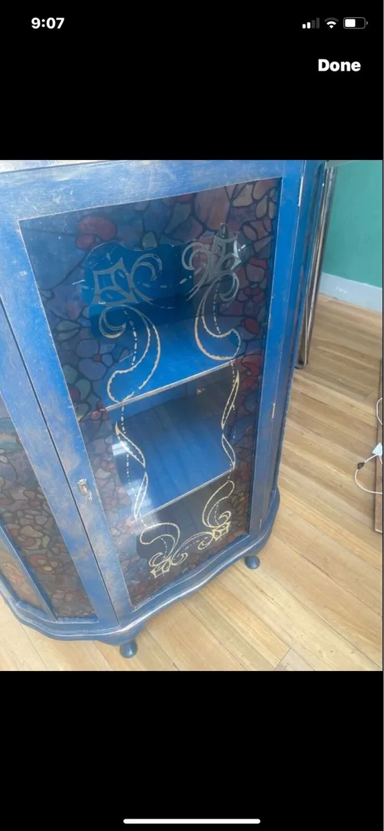 China cabinet - Image 4