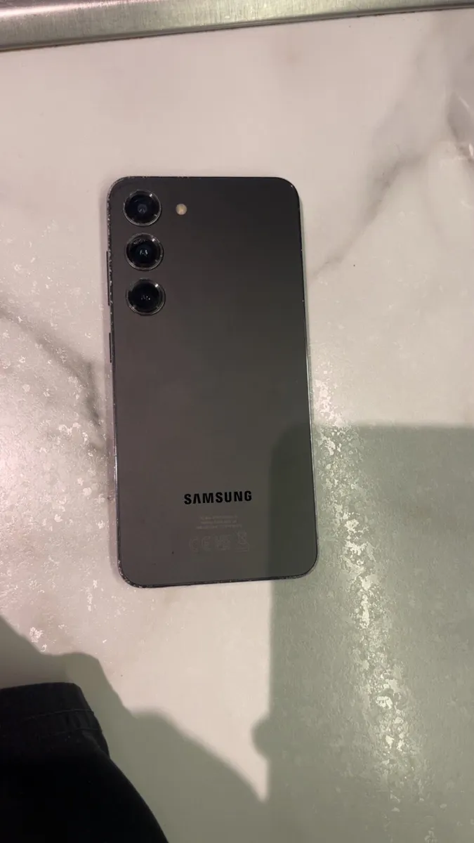 Samsung s23 - Image 2