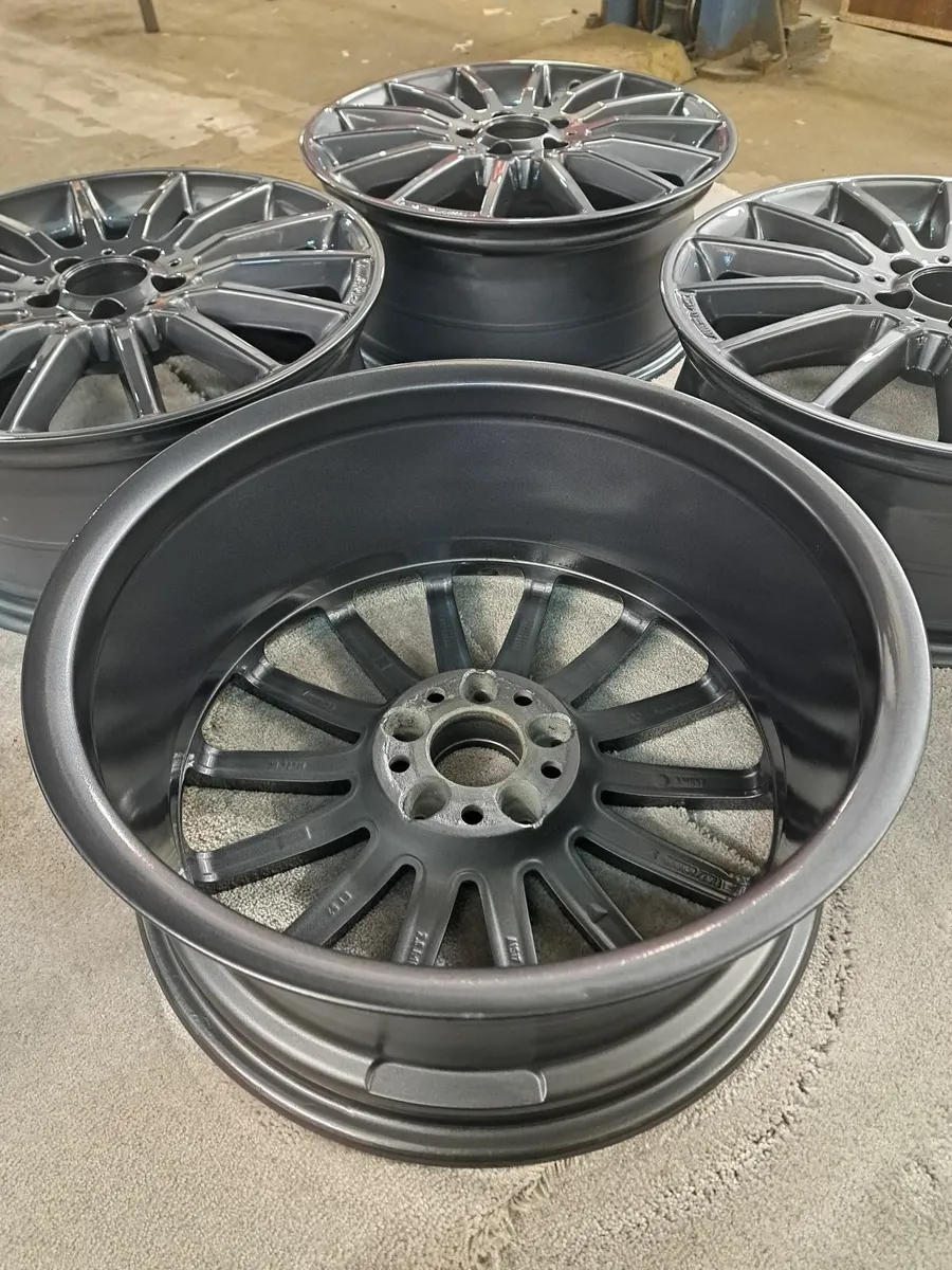 Genuine Mercedes AMG Alloy wheels - Image 4