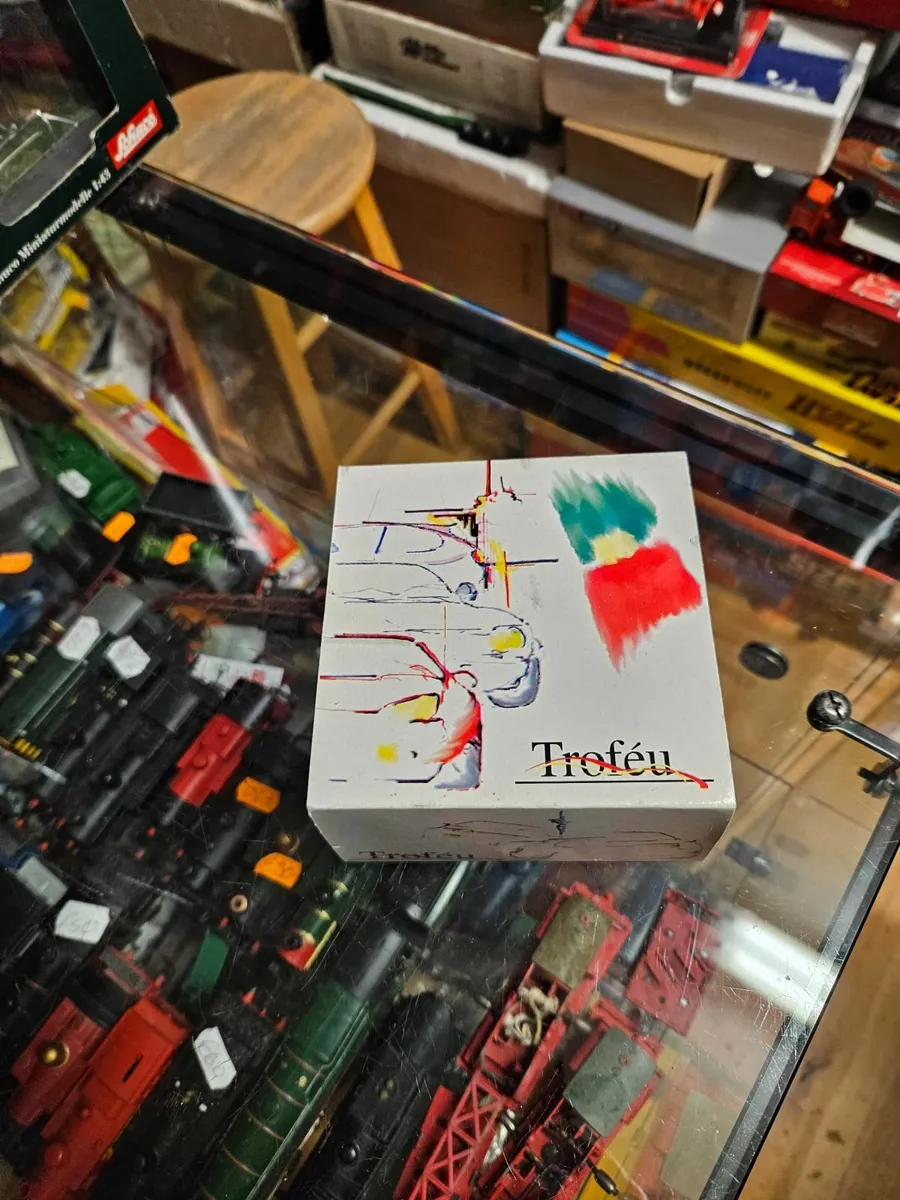 Corgi Trofeu Ford Escort MKI Rally - Image 2