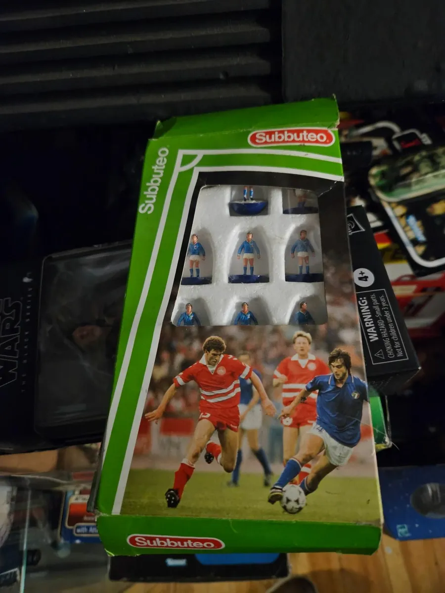 Vintage Subbuteo Italian Football Team