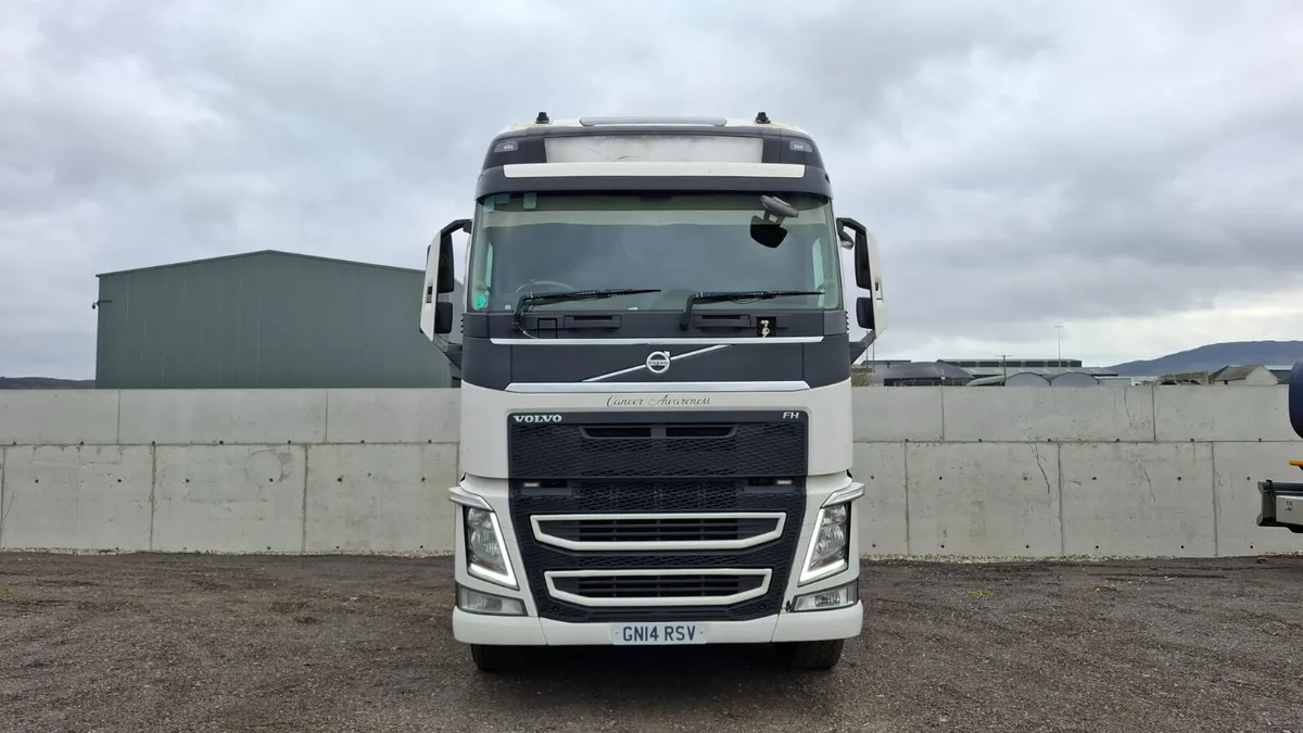 2014 Volvo FH 500 XL Cab , 6x2 , Euro 6 , Ad Blue - Image 2
