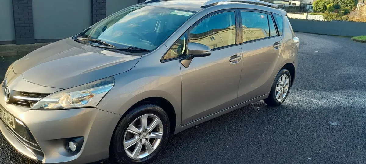 Toyota Verso 2015 - Image 2