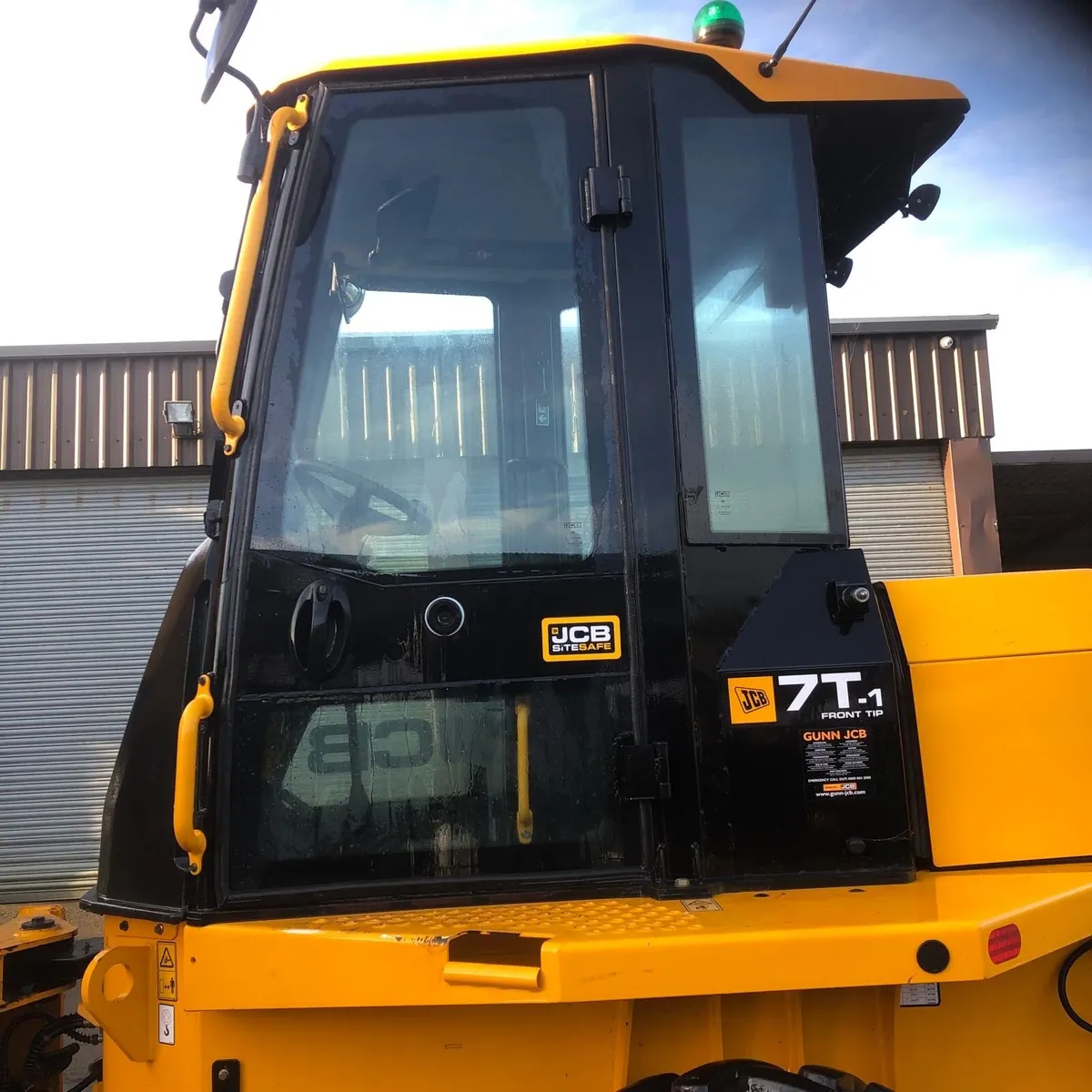JCB 7 ton dumper - Image 3