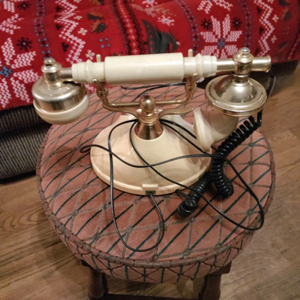 Vintage telephone - Image 2