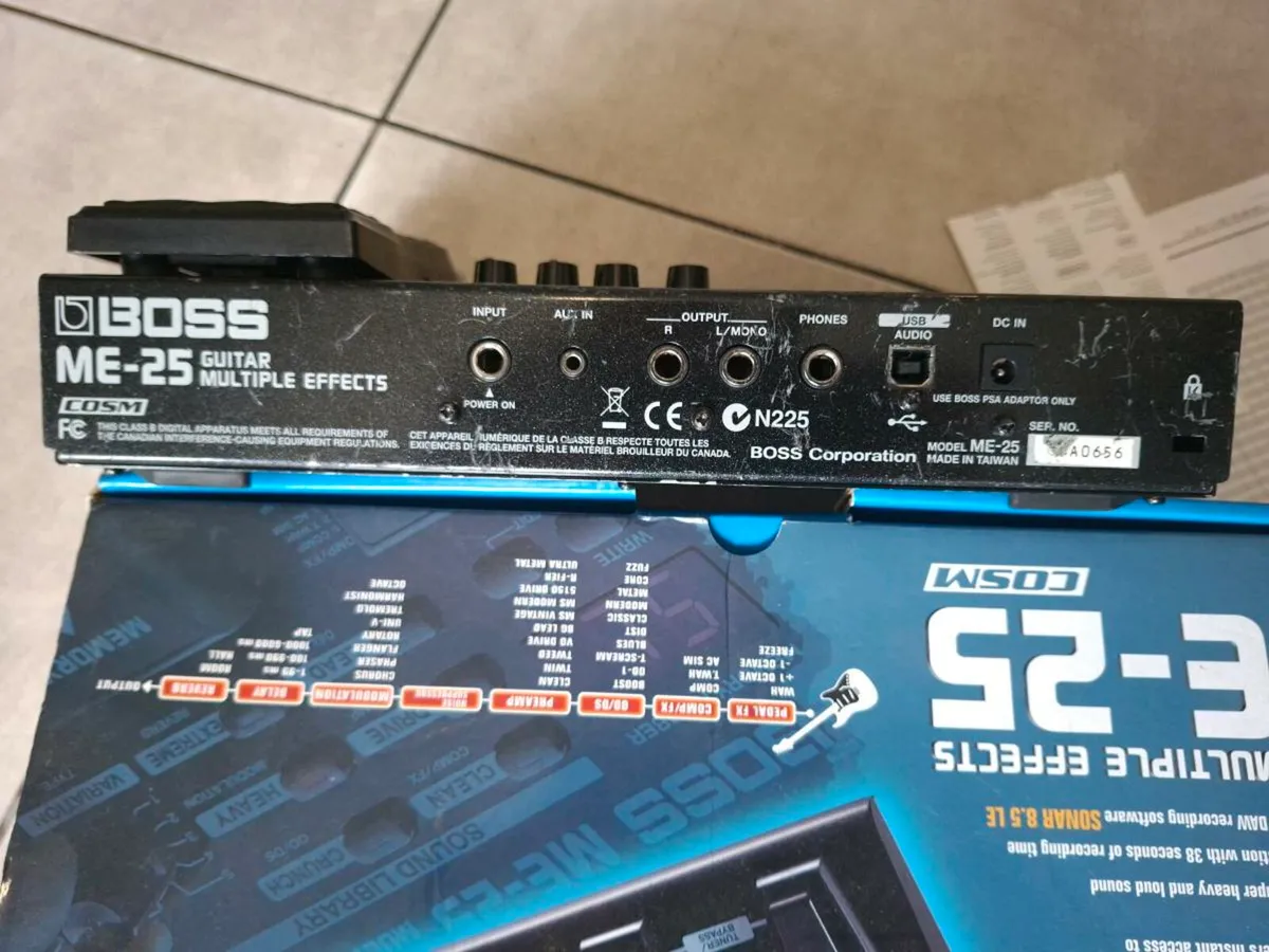 Boss ME-25 Multi-effects unit with box - Image 3
