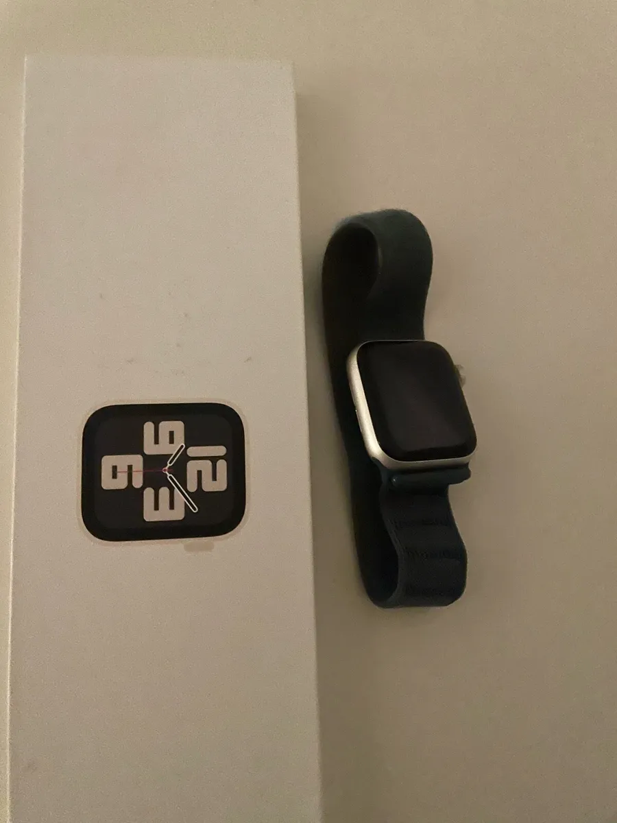 Barely used Apple Watch - Image 3