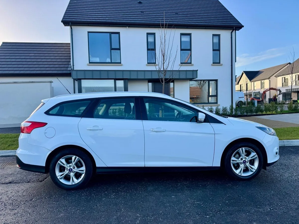 132 Ford Focus Estate- NEW NCT - - Image 3