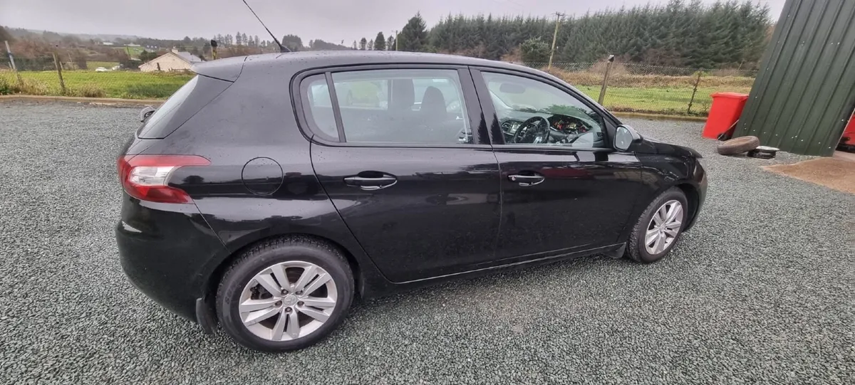 Peugeot 308 2015 - Image 3