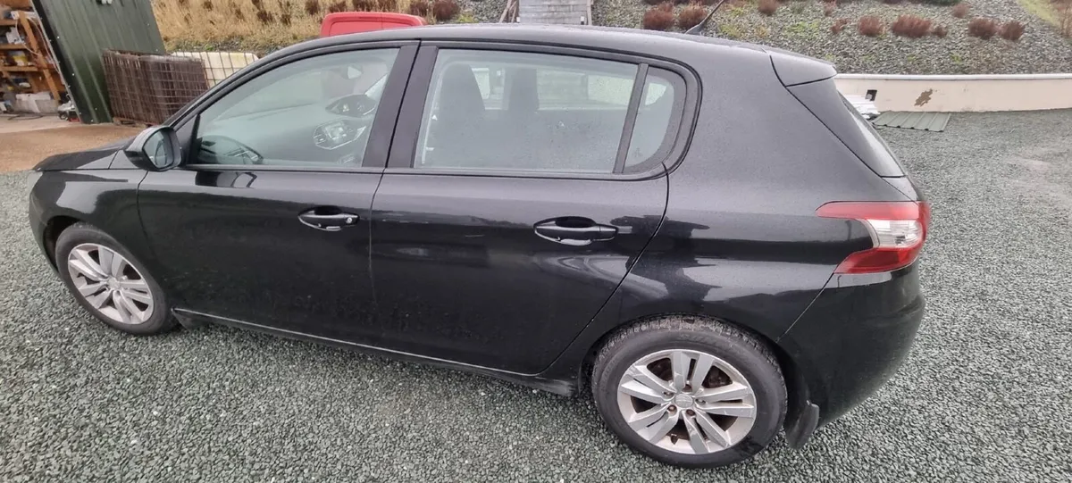 Peugeot 308 2015 - Image 4