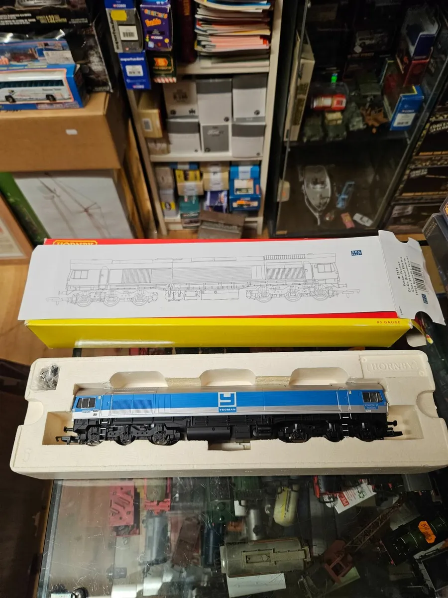 Hornby OO Gauge Class 59 - Image 1