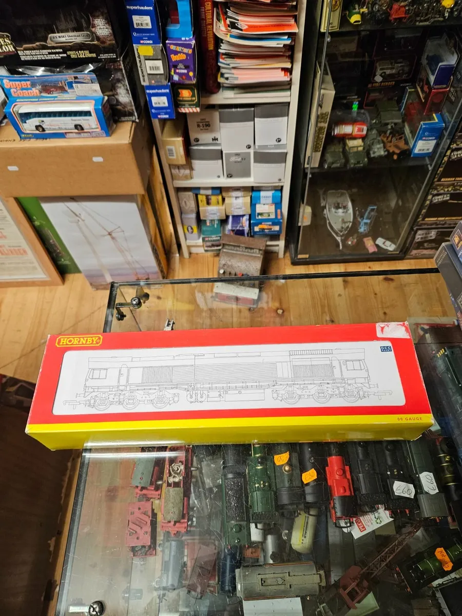 Hornby OO Gauge Class 59 - Image 2