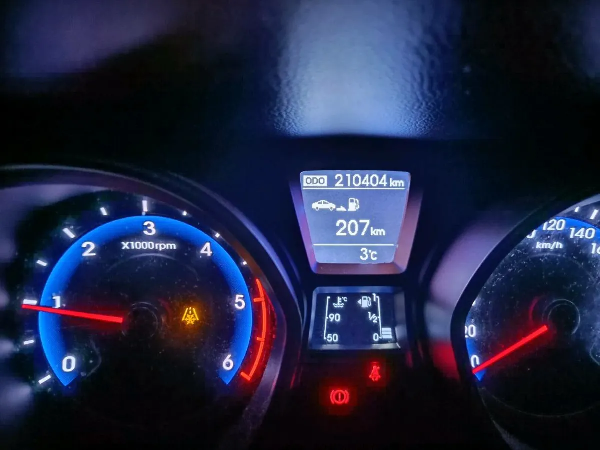 Hyundai i30 - Image 2