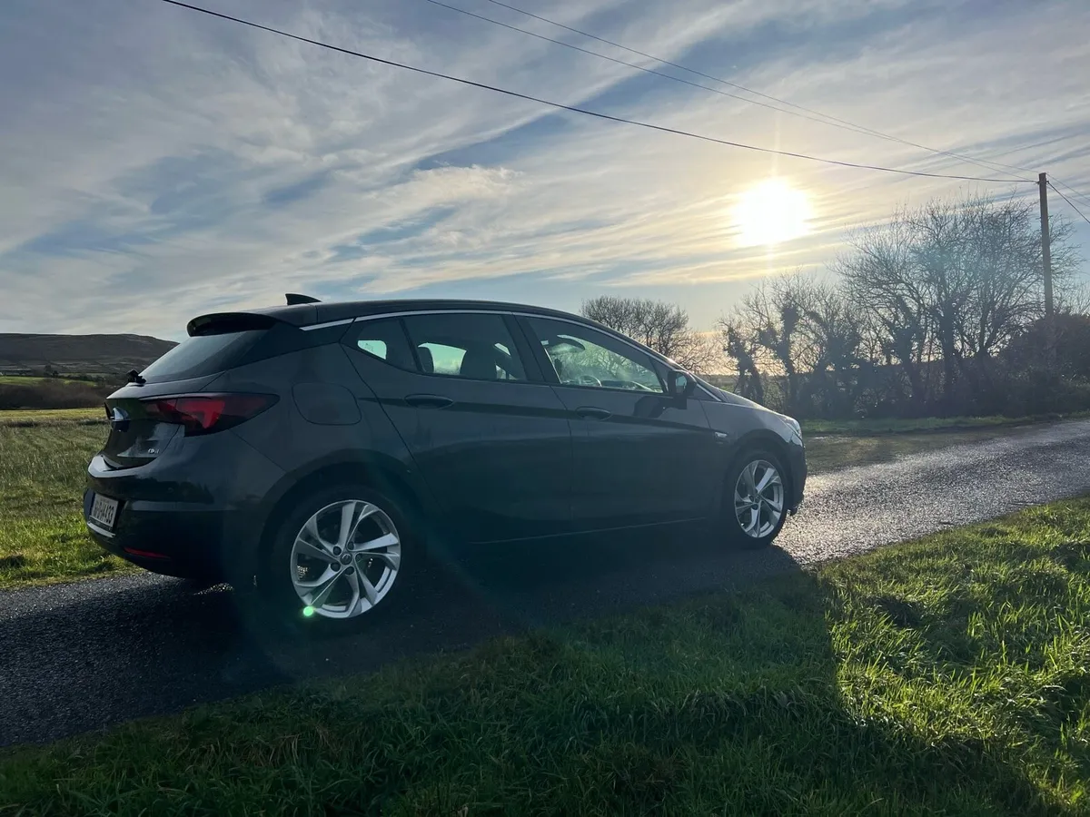 Opel Astra 2016 - Image 2