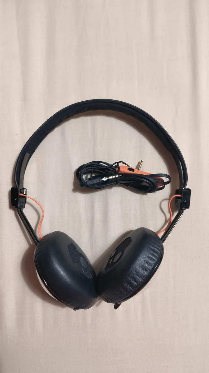 Skullcandy Knockout Headphones - Image 3