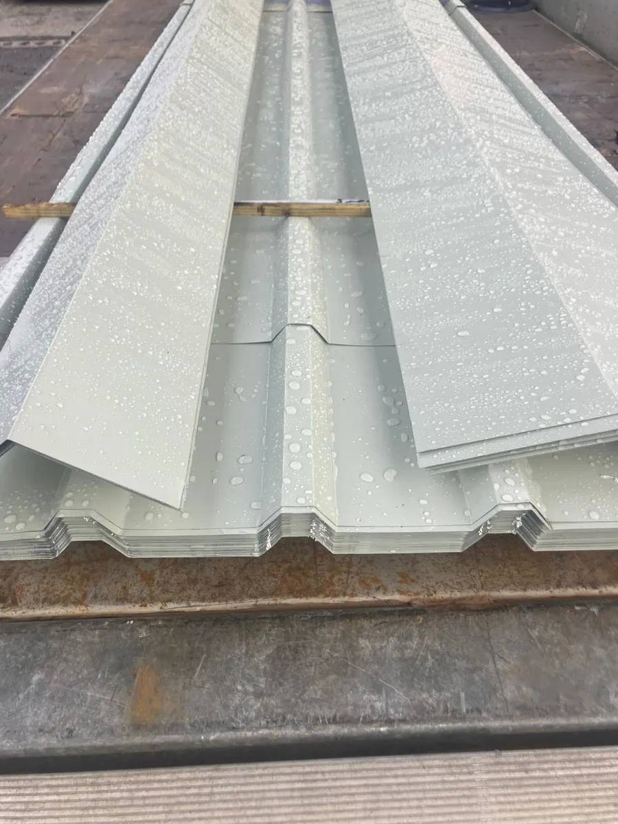 Roof cladding & corrugated roof sheeting - Image 1