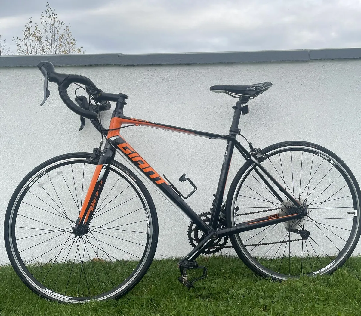 BIKE - (GIANT - BIKE) - Image 1