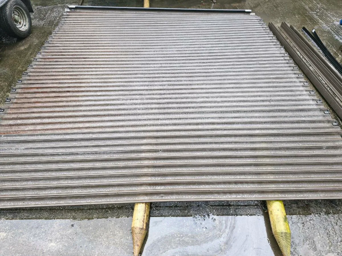 Roller shutter door - Image 2