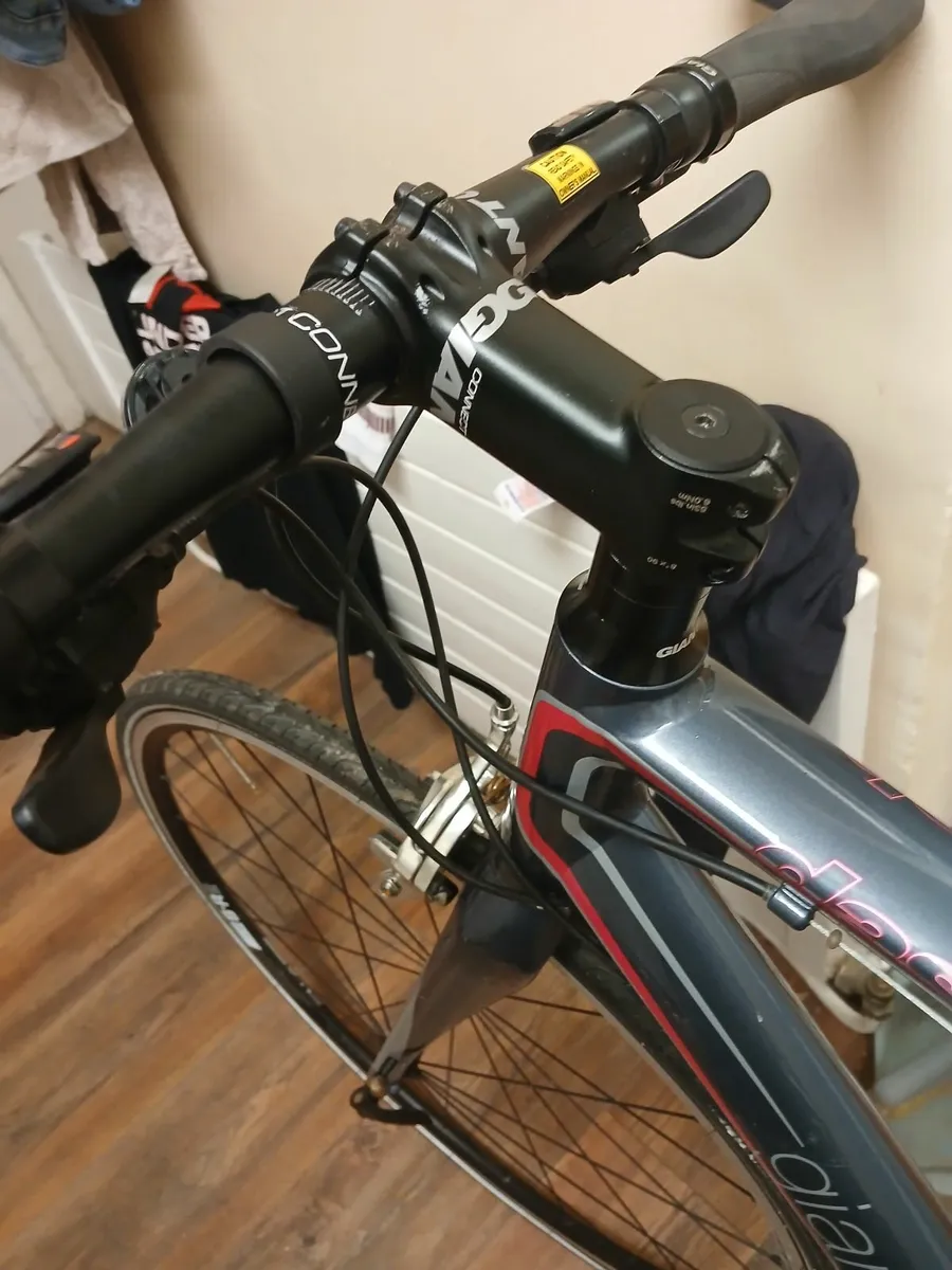 Giant Liv Bike. - Image 2