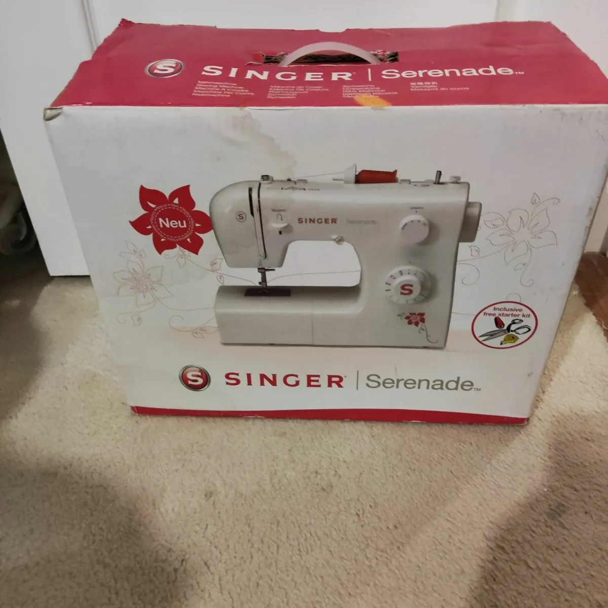 Sewing machine Singer