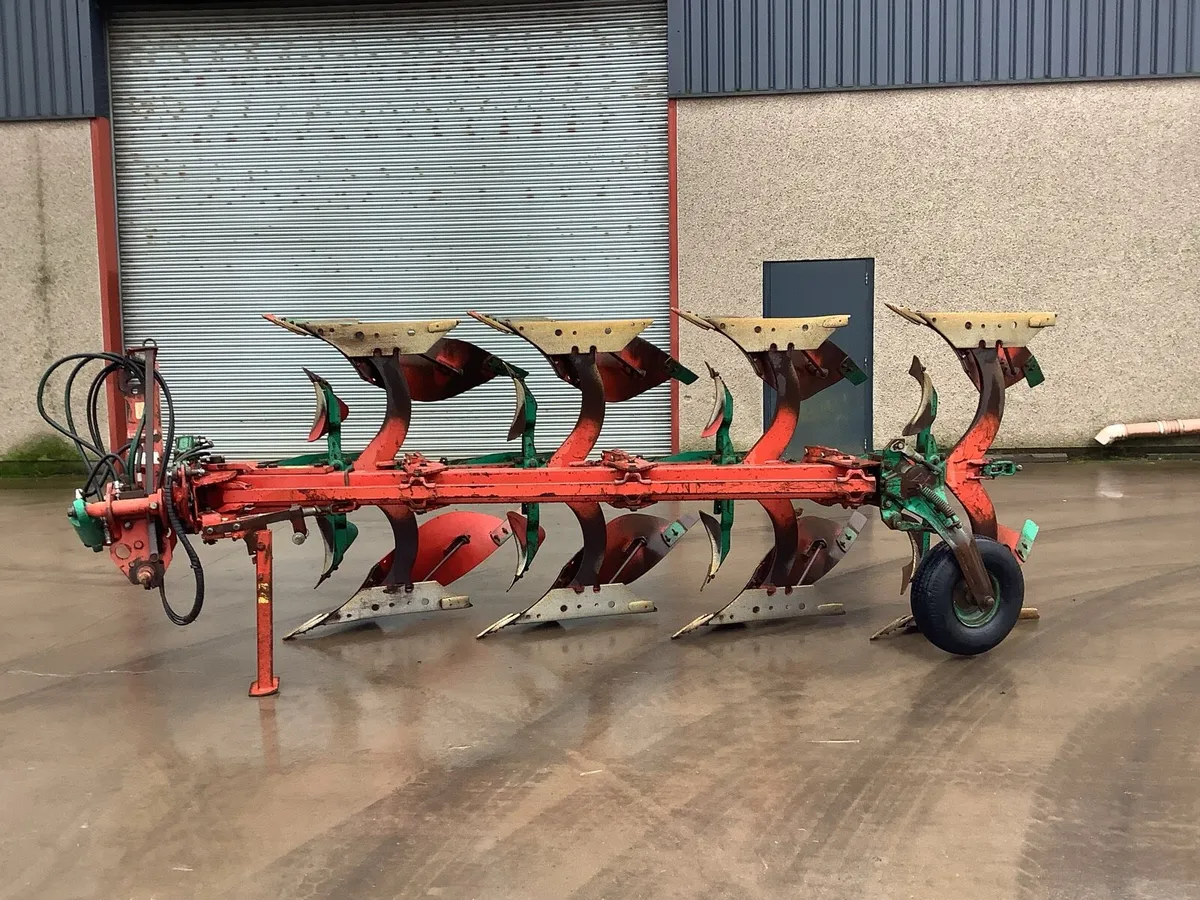 Kverneland Plough - Image 1