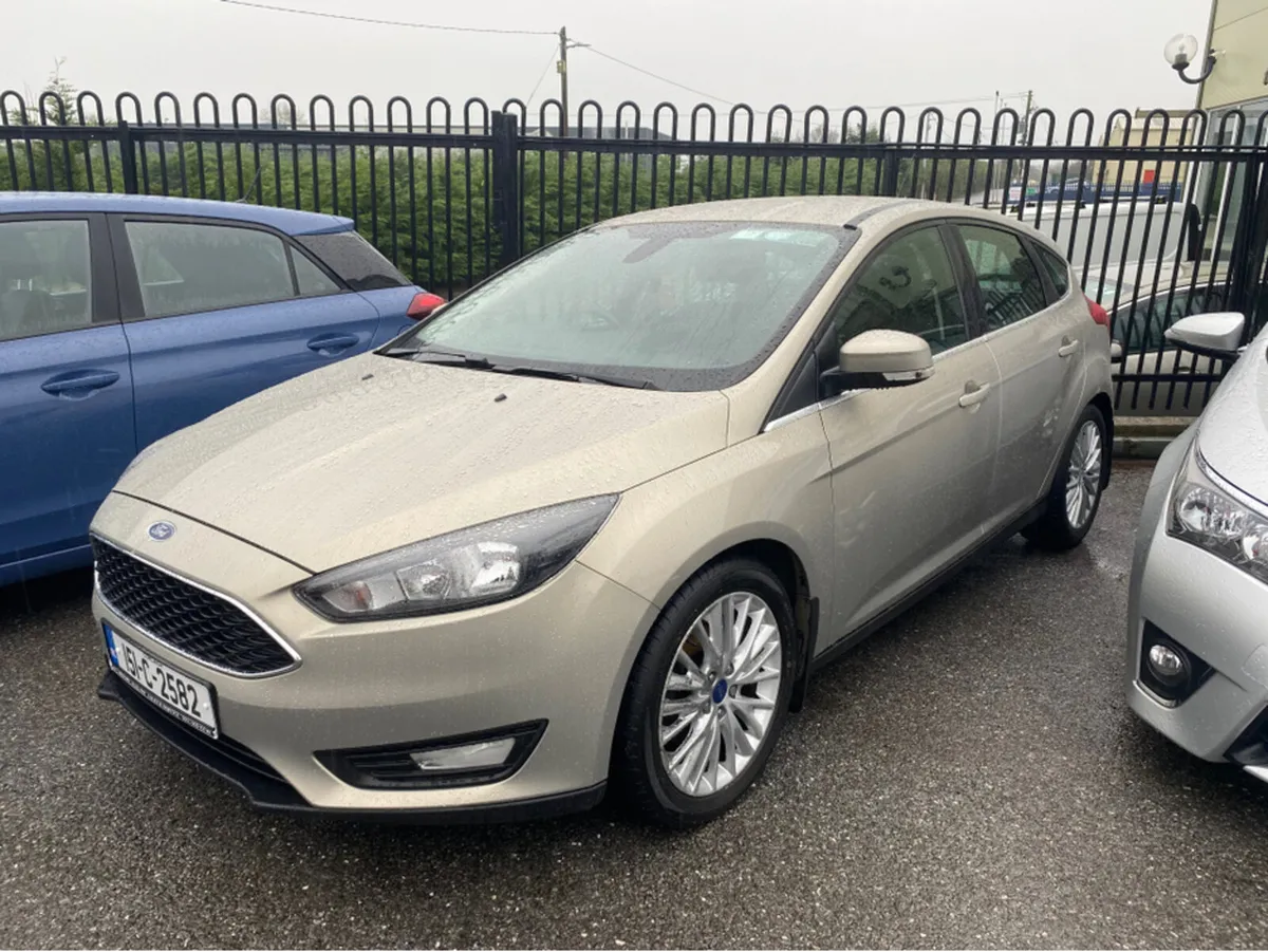 Ford Focus ZETEC 1.6 TDCI 95PS 4DR - Image 1