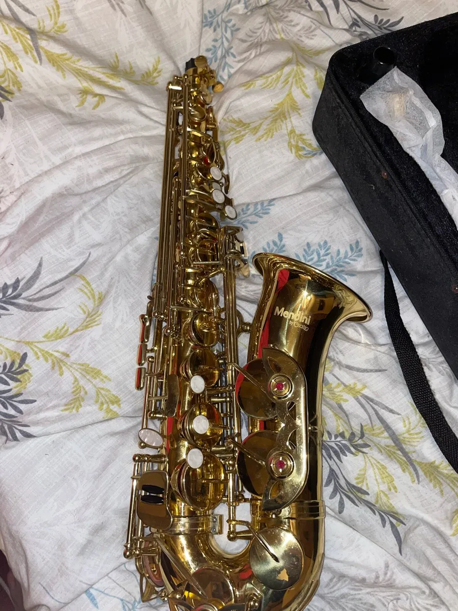 Saxophone - Image 3