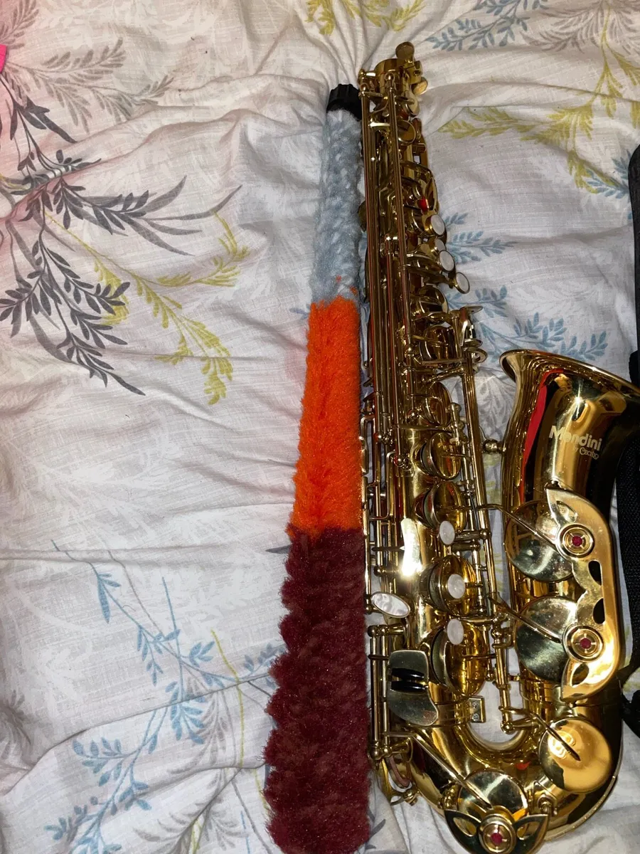 Saxophone - Image 4