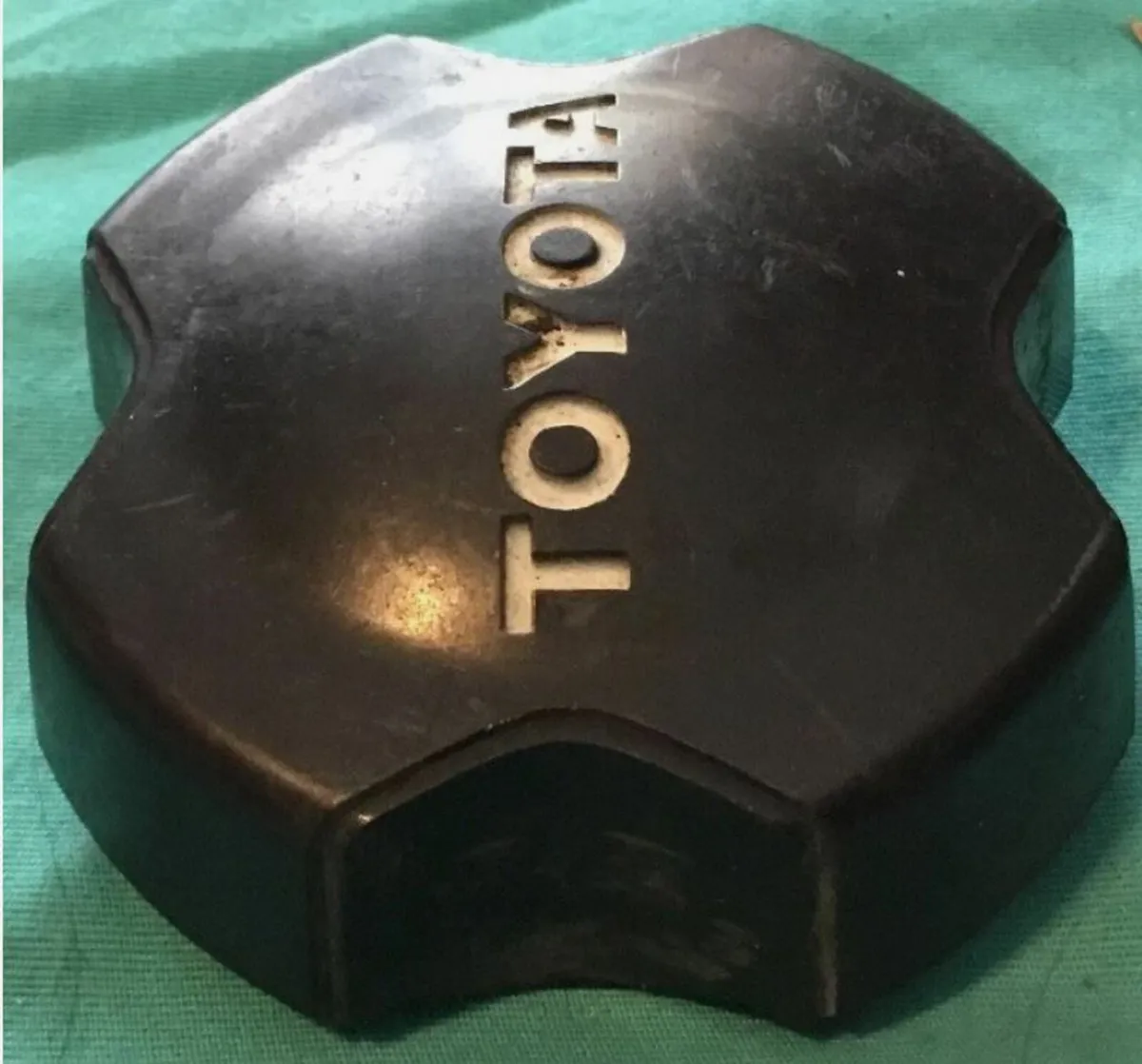 Set of 4 x Genuine Toyota Starlet Steel Wheel Caps - Image 3