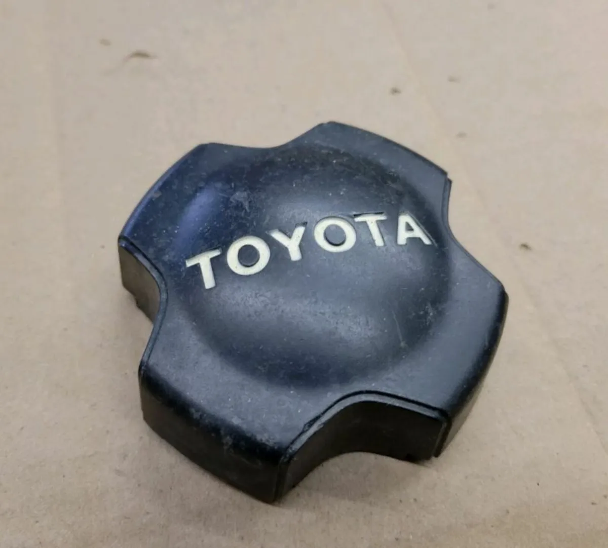Set of 4 x Genuine Toyota Starlet Steel Wheel Caps - Image 4